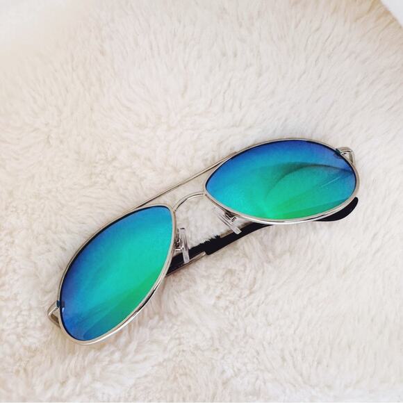 Jace Green Polarized Classic Aviator Sunglasses - Picture 3 of 10